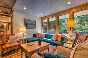 Gallery image of Boathouse, Sunroom and Decks Lake Lure Cottage in Lake Lure