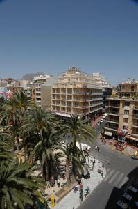 Nespecifikovaný výhled na destinaci Benidorm nebo výhled na město při pohledu z hotelu