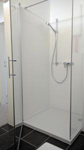 Kúpeľňa v ubytovaní 305 Berlin, Studio Apartment, 38m2 2-4 Pers + 25 fotografií