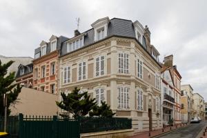 Photo de la galerie de l'établissement La Trouv, à Trouville-sur-Mer