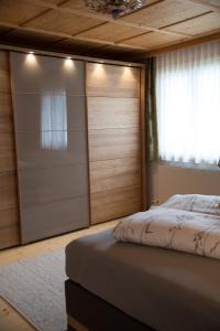 Posteľ alebo postele v izbe v ubytovaní Ferienhaus Alpsteig