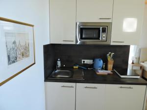 Kuchnia lub aneks kuchenny w obiekcie 211 Amsterdam, Studio Apartment, 30m2 1-4 Pers