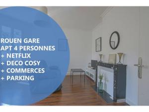 a room with a living room with a fireplace at CosyRouen Gare in Rouen