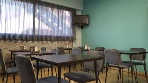 TV a/nebo společenská místnost v ubytování Hotel Dogana + 35 fotografií
