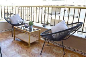 Fotografia z galérie ubytovania Seafront apt Amazing terrace 2 double & 2 single bed v destinácii Cunit