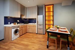 Cucina o angolo cottura di Citadines Namba Osaka