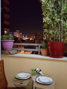 Holiday Center Apartment的阳台或露台