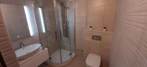 Ein Badezimmer in der Unterkunft Apartment Krajacic