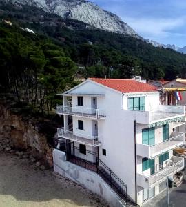 Výhľad na hory alebo výhľad na hory priamo z apartmánu