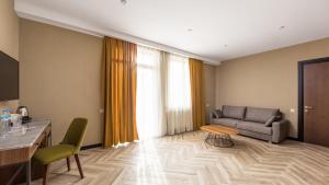 Istumisnurk majutusasutuses KOMOREBI BAKURIANI RESORT