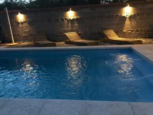 Swimming pool sa o malapit sa El Viejo Vagon