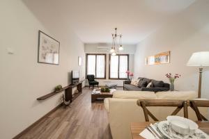 Zona d'estar a ¨Socrates¨ Traditional Apartment In The Center Of Athens