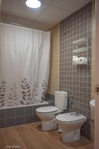 A bathroom at Santa Angela de la Cruz