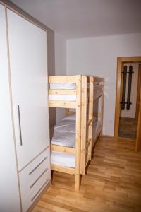 Posteľ alebo postele v izbe v ubytovaní Hotel Sonne