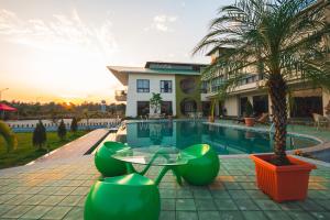 Imagem da galeria de La Vita Nuova Resort & Spa em Shaugaon