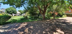 Afbeelding uit fotogalerij van Acacia Westdene B&B in Bloemfontein