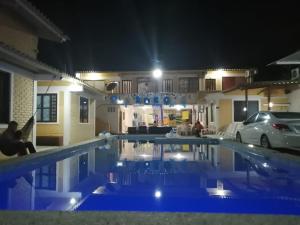 Bazén v ubytování Casa Hospedaje Playas nebo v jeho okolí