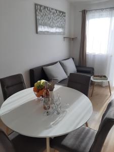 Posezení v ubytování Sunshine Apartment Sovlje