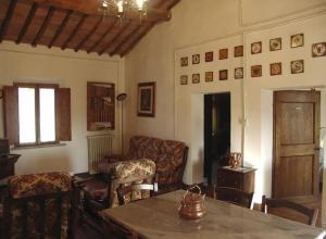 A seating area at Villa Casalunga