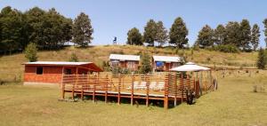 Jardín al aire libre en Cabañas Antu-Mapu