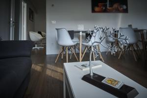 Część wypoczynkowa w obiekcie Xabarin Rooms