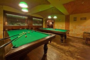 Biliardový stôl v ubytovaní Sandra Spa Karpacz & Aquapark