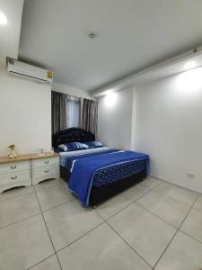 Двух-комнатная квартира в кондоминимуме "Tropikal Garden" 객실 침대