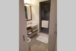 Photo de la galerie de l'établissement Studio 208 Ebene Square Urban Living, à Ébène