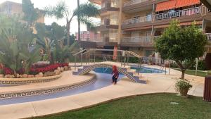 Bazén v ubytovaní Palm Beach Sea alebo v jeho blízkosti