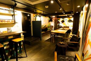 Veitingastaður eða matsölustaður á R Hostel Namba south