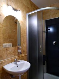 Koupelna v ubytování Hotel Praded Jesenik