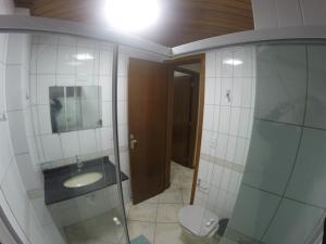 Vonios kambarys apgyvendinimo įstaigoje Apartamento 301 - A 20 Metros da Areia da Praia dos Ingleses - 4 Pessoas