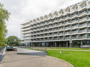 an external view of a large building at Seaside Park Private Apartment przy plaży in Kołobrzeg