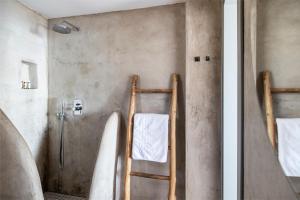 Koupelna v ubytování Provalma + 24 fotografií