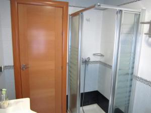 Un baño de Apartamentos Almagro