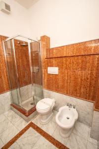 Ένα μπάνιο στο Compasso Suites