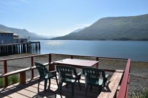 A balcony or terrace at Zachar Bay Lodge