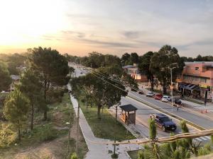 an aerial view of a city street with a highway at Hostería Ostende in Ostende