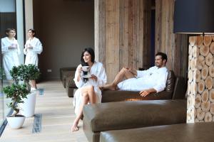 Hosté ubytování Stroblhof Active Family Spa Resort + 37 fotografií
