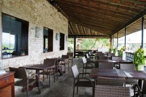 ห้องอาหารหรือที่รับประทานอาหารของ FLATS MONTE CASTELO GRAVATÁ - Com Wi-Fi
