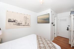 Postel nebo postele na pokoji v ubytování SCP Redmond Hotel