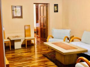 Posezení v ubytování Center Hostel and Tours