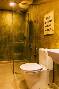 Vannituba majutusasutuses Tuk Tuk Hostel Negombo