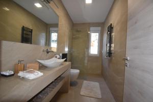Kúpeľňa v ubytovaní Villa Harmony Novalja