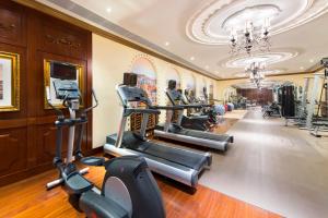 The fitness centre and/or fitness facilities at Harbourview Hotel Macau
