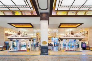 A restaurant or other place to eat at Harbourview Hotel Macau