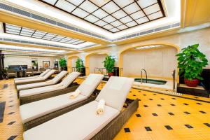 The swimming pool at or close to Harbourview Hotel Macau