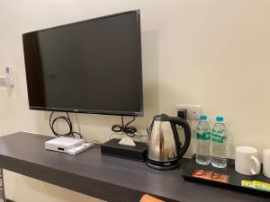 金城Aimei商務旅館的咖啡和沏茶工具