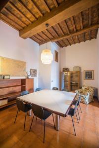 Φωτογραφία από το άλμπουμ του CAMBIONI ROOMS στο Πράτο