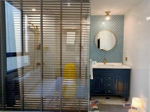 Bagno di Yes Yes I Am Willing